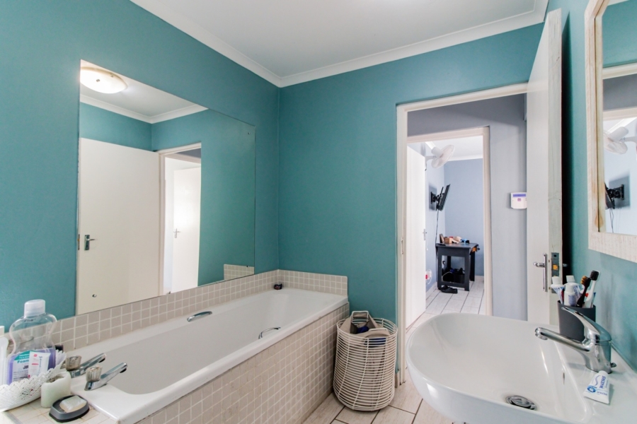 3 Bedroom Property for Sale in Beacon Bay North Eastern Cape